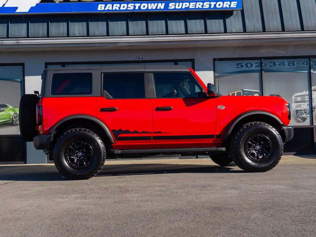 Used 2023 Ford Bronco Wildtrak image 4