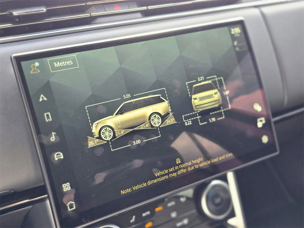 Used 2023 Land Rover Range Rover SE image 31