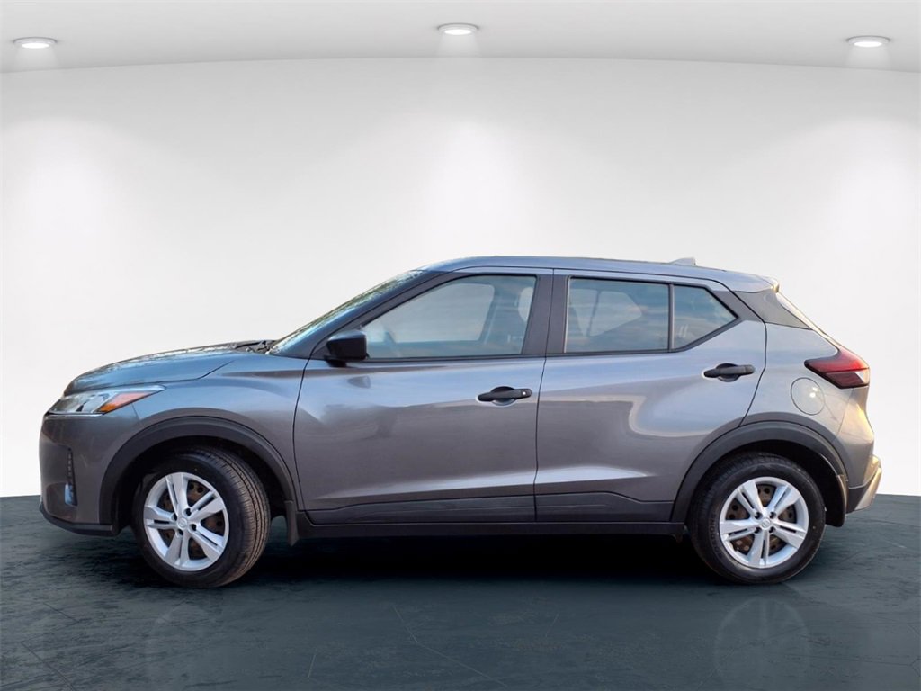 Used 2022 Nissan Kicks S image 12