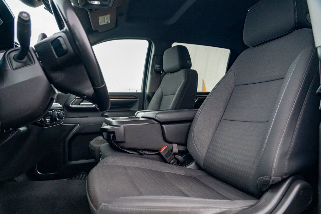 Used 2024 Chevrolet Silverado 3500 LT image 15