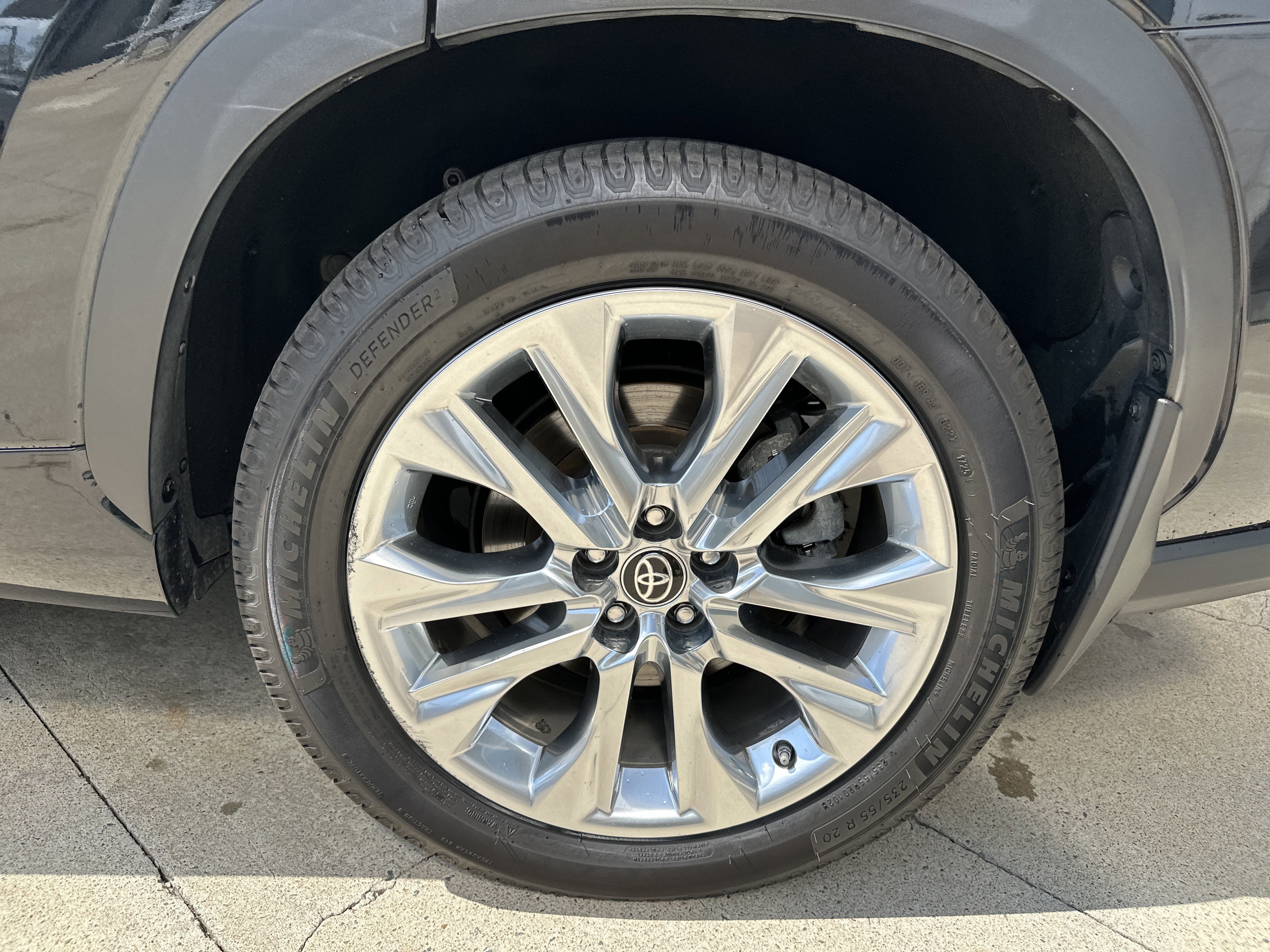Used 2023 Toyota Highlander Limited AWD/4WD image 34