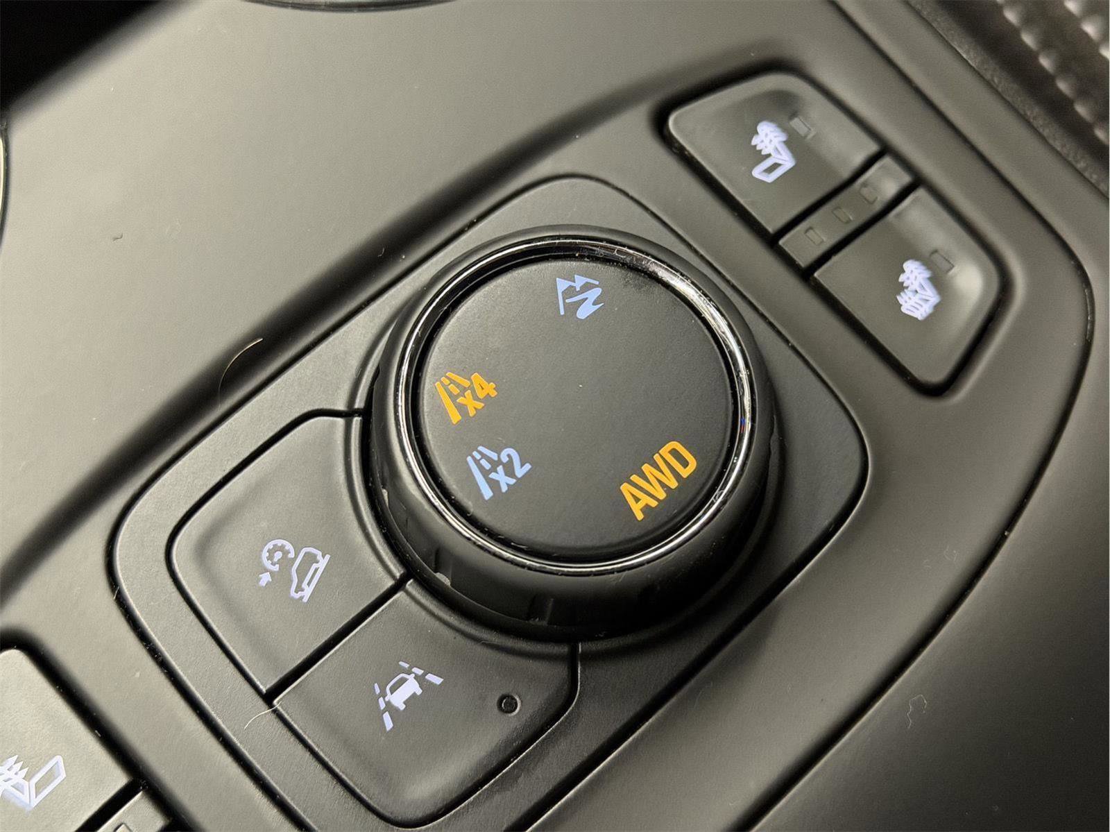 Certified 2023 GMC Terrain SLE w/ Driver Convenience Package image 36