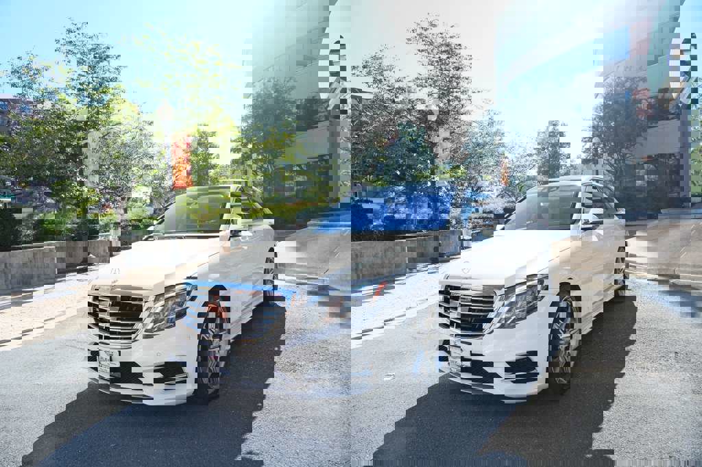 Used 2015 Mercedes-Benz S 550 Sedan image 4