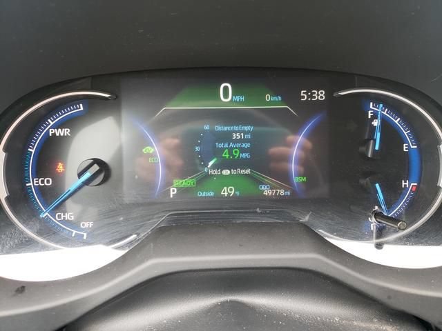 Used 2025 Toyota RAV4 XLE AWD/4WD image 25