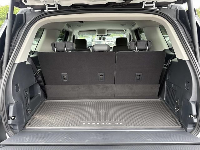 New 2026 Ford Expedition Active RWD image 12