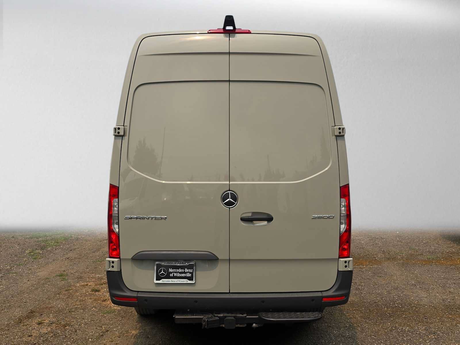 Used 2026 Mercedes-Benz Sprinter 2500 image 4
