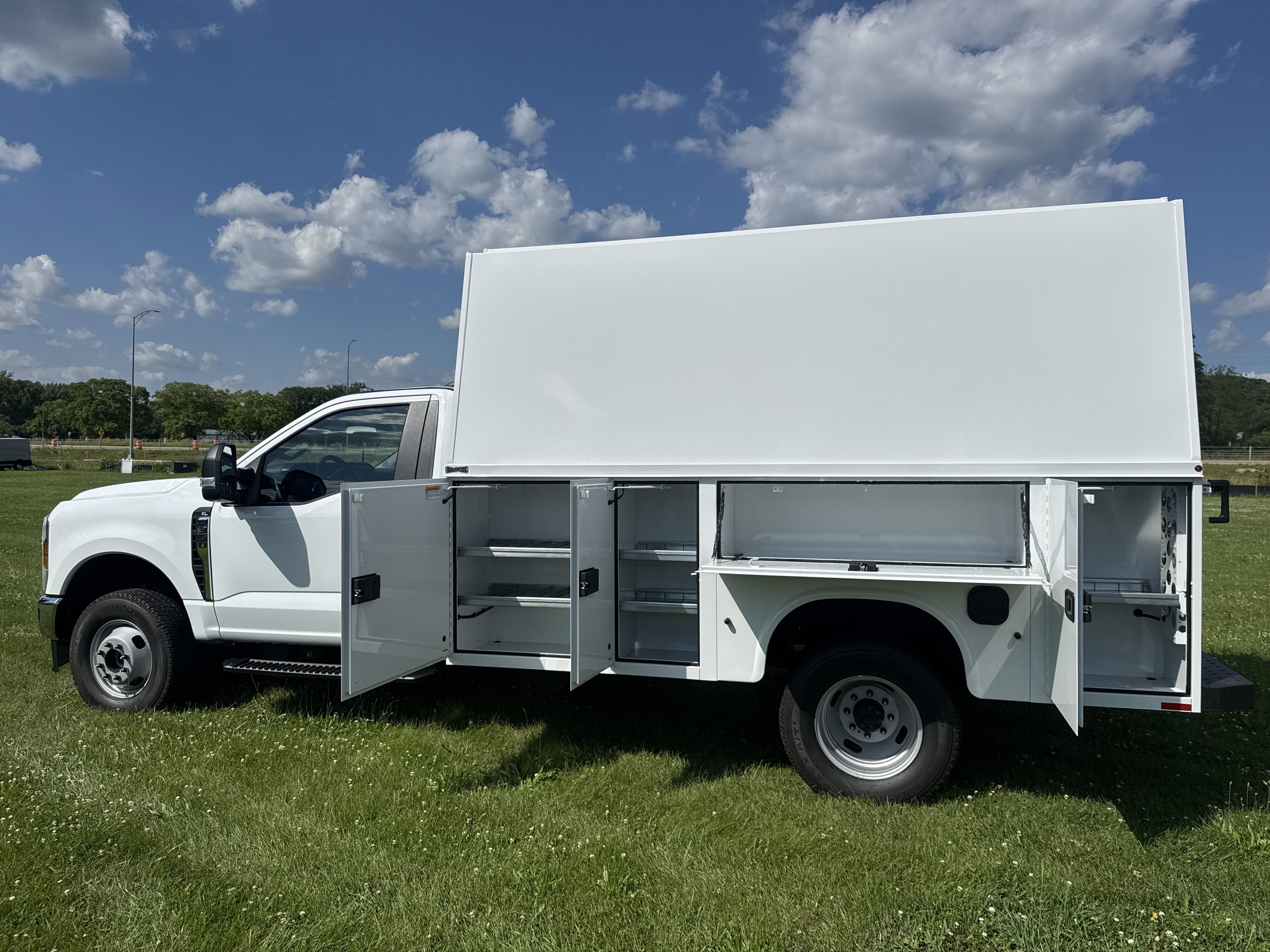 New 2025 Ford F350 XL w/ XL Chrome Package image 2