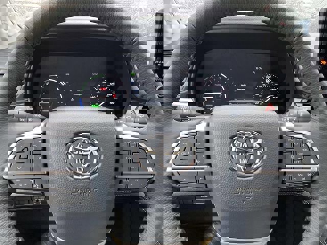 New 2026 Toyota Sienna XLE image 11