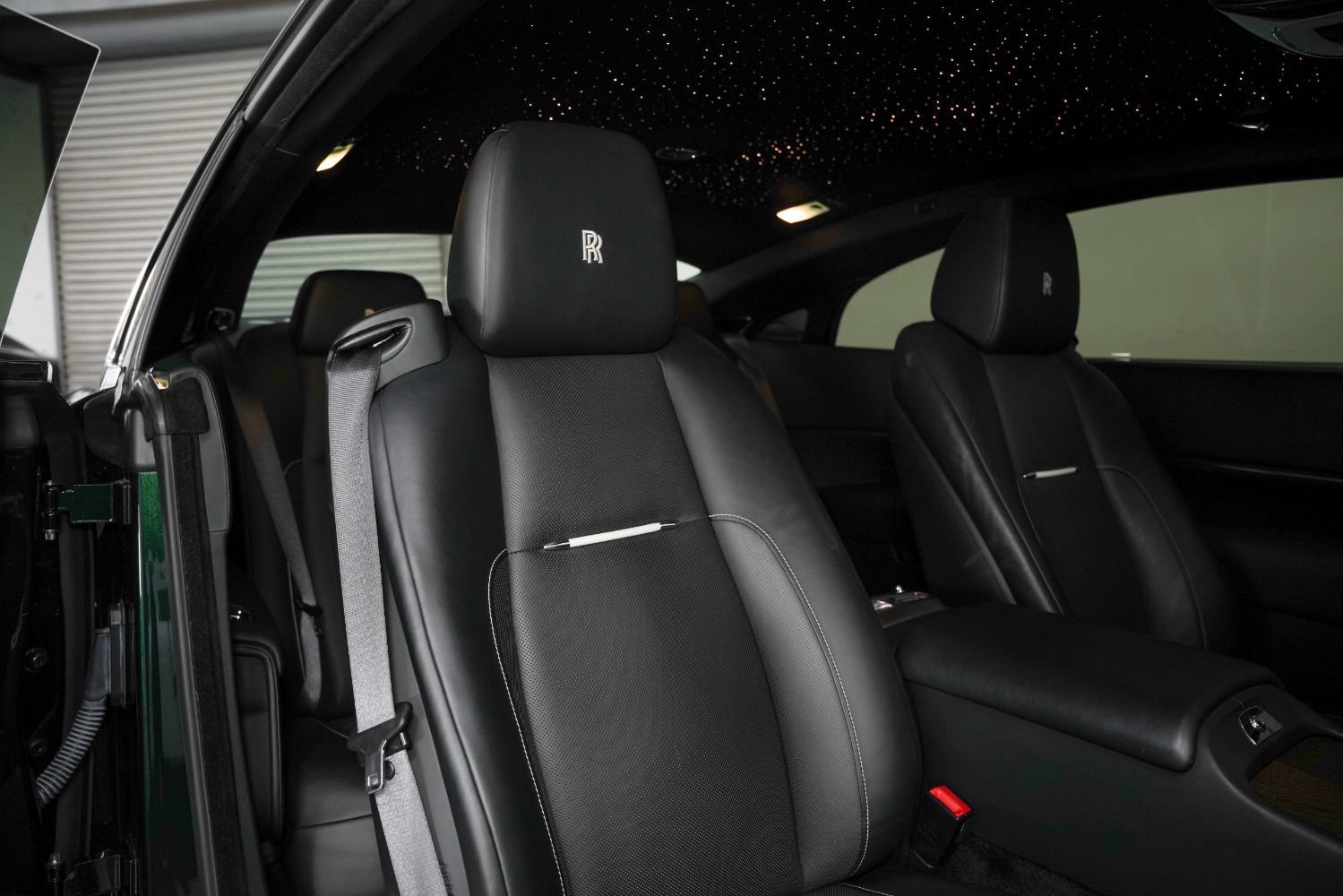 Used 2017 Rolls-Royce Wraith RWD image 32