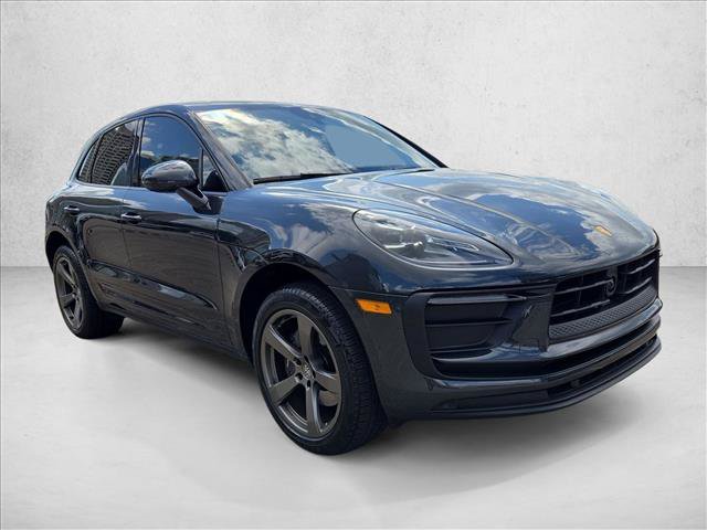 Used 2025 Porsche Macan Turbo AWD/4WD image 3