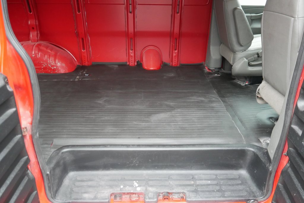 Used 2017 GMC Savana 2500 image 21