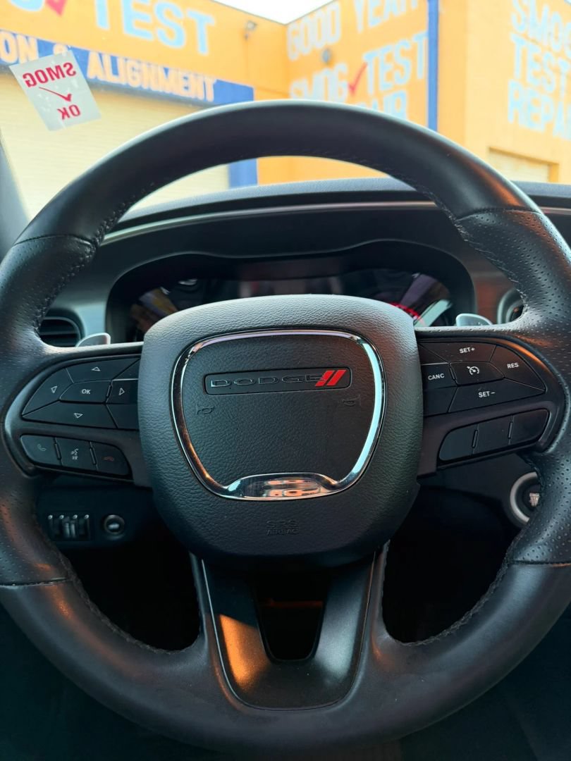 Used 2018 Dodge Charger R/T w/ Blacktop Package RWD image 21