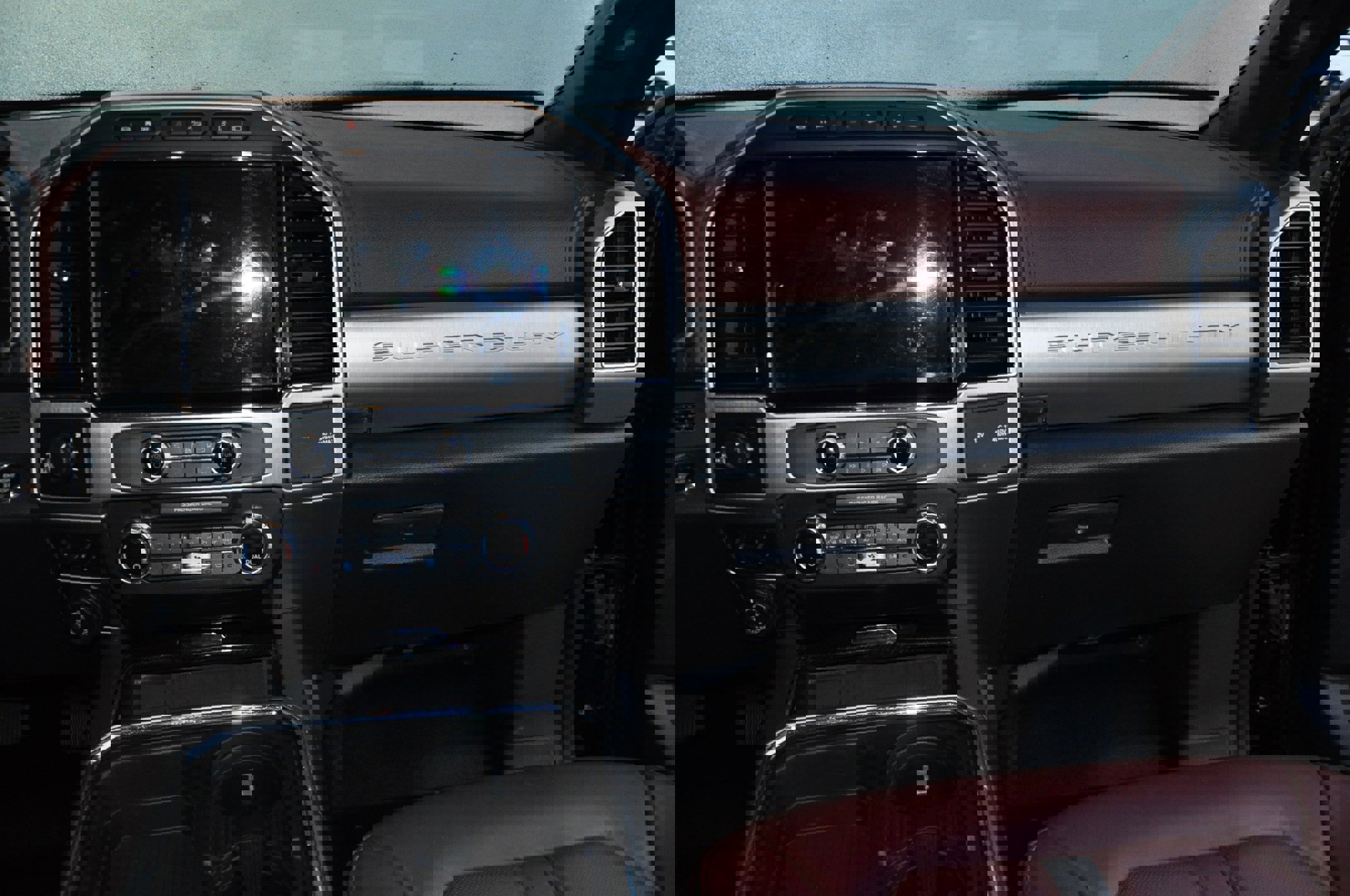 Used 2022 Ford F350 Platinum w/ FX4 Off-Road Package image 19