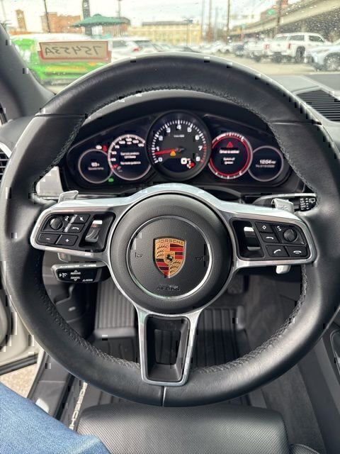 Used 2020 Porsche Cayenne image 19