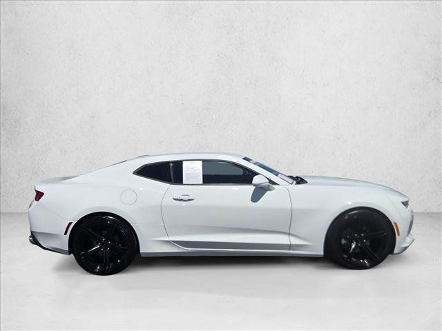Used 2016 Chevrolet Camaro LT image 4
