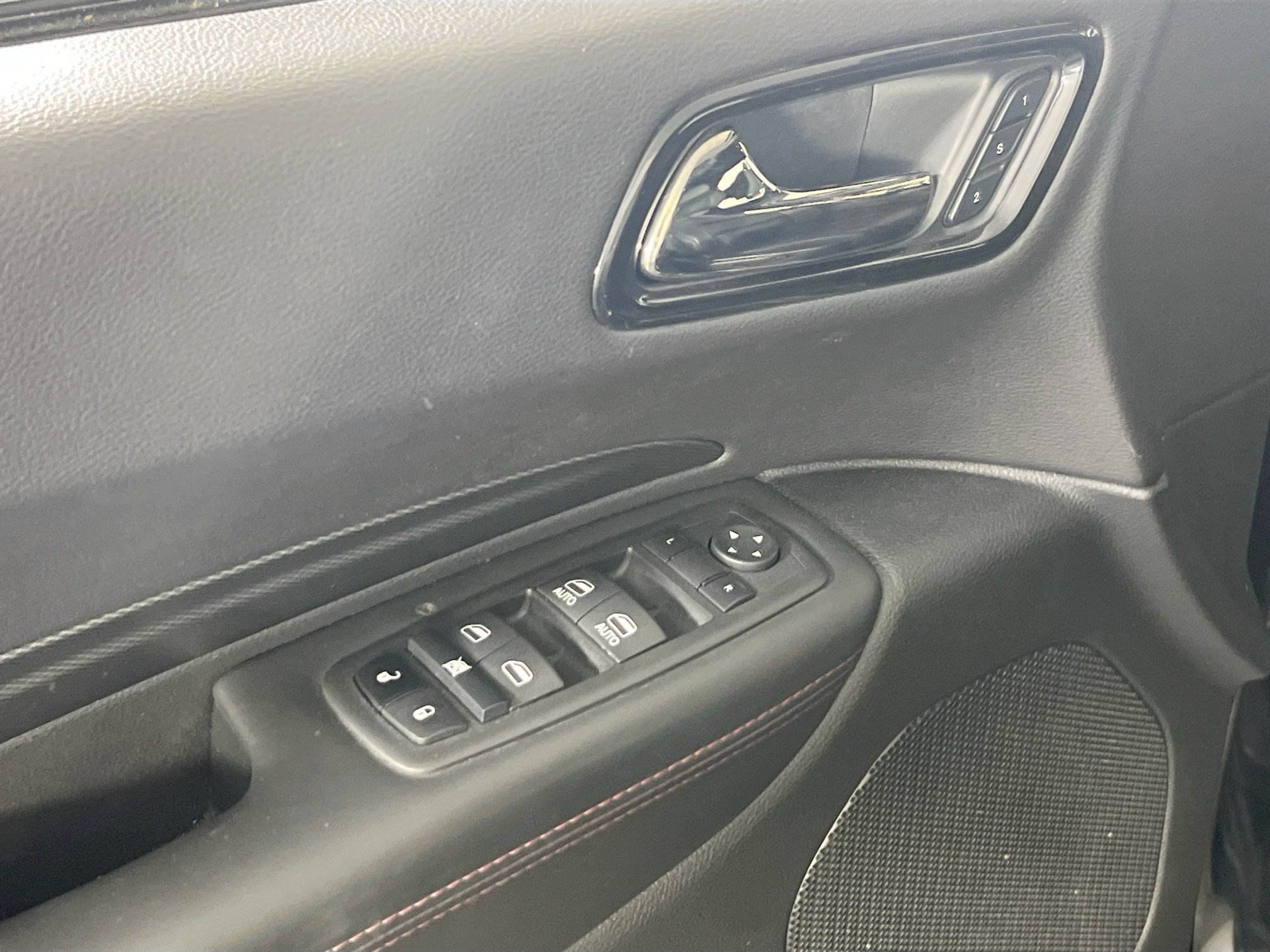 Used 2022 Dodge Durango R/T w/ Blacktop Package AWD/4WD image 18
