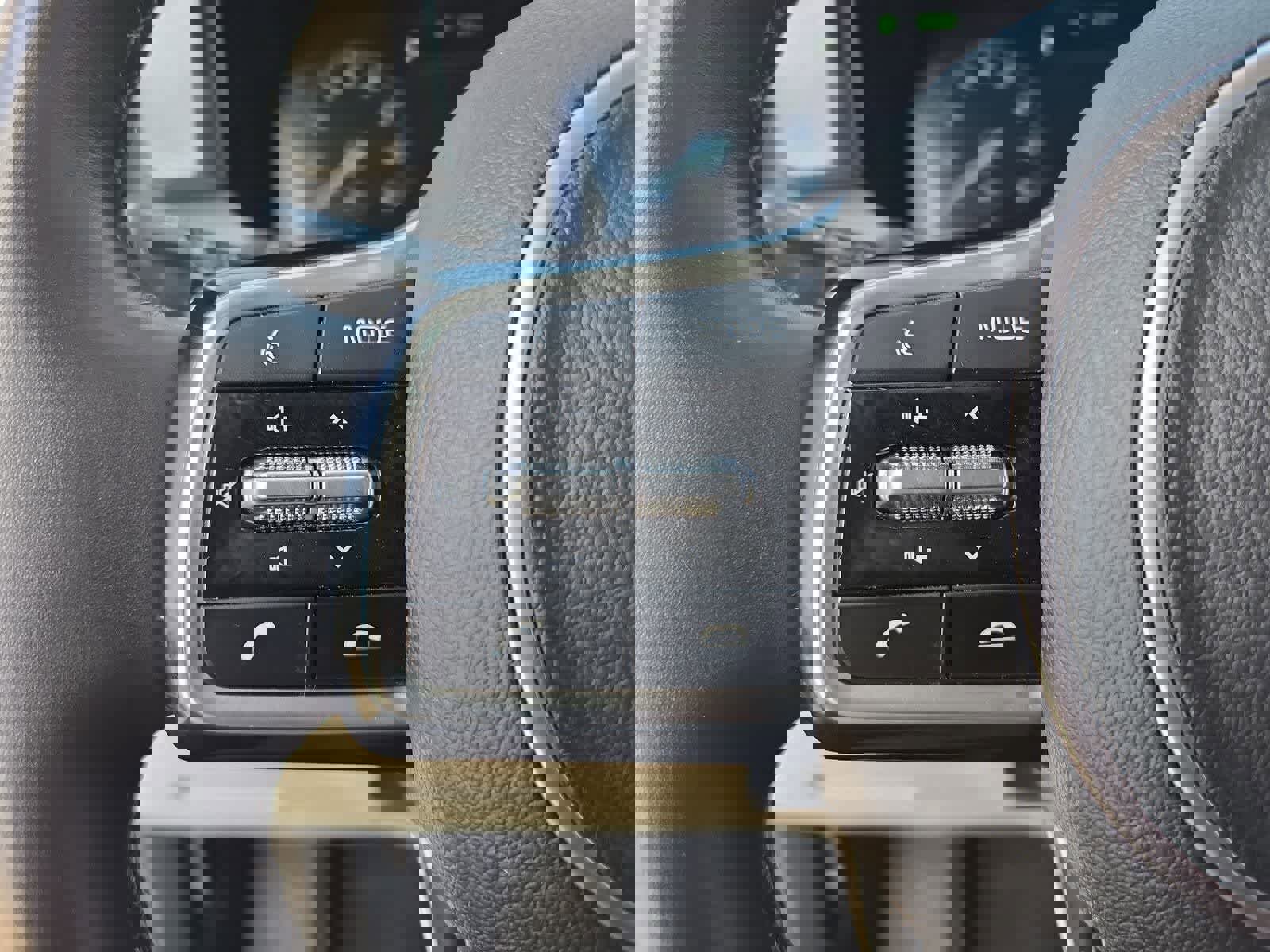 Certified 2023 Kia Sorento SX image 23