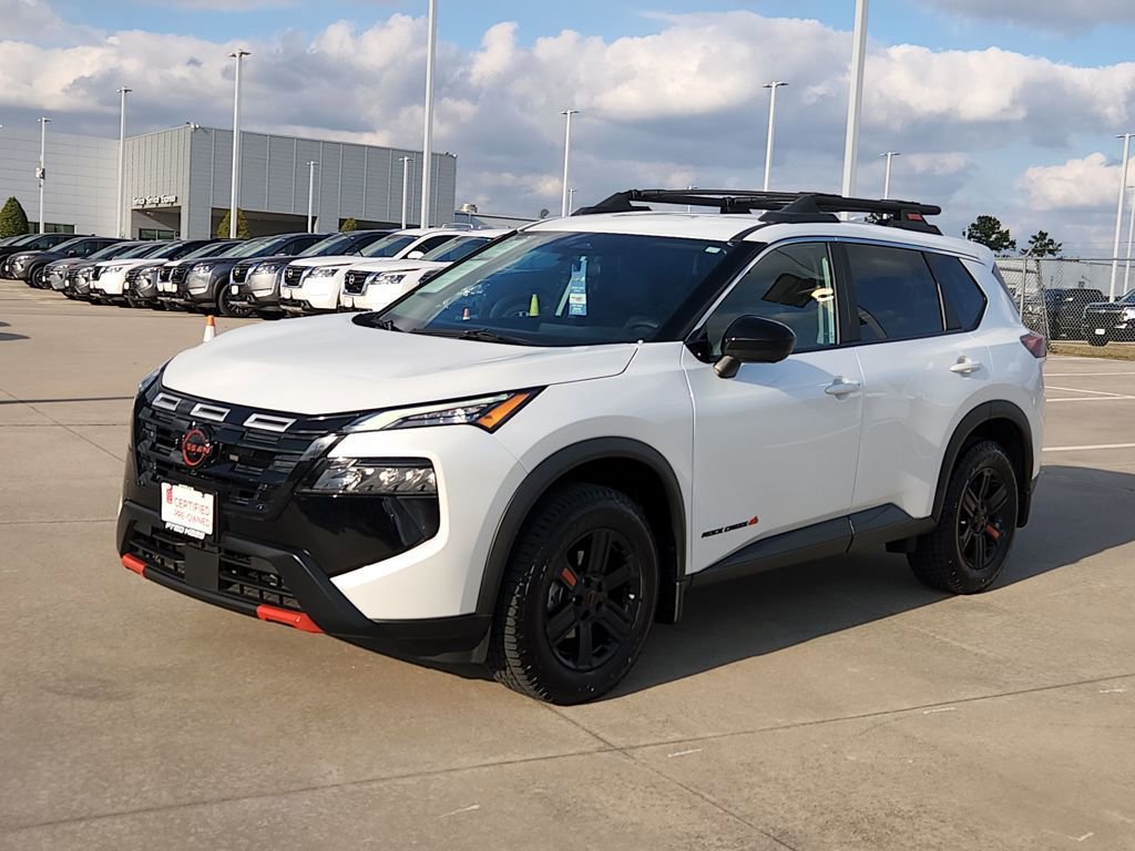 Certified 2025 Nissan Rogue SV image 3