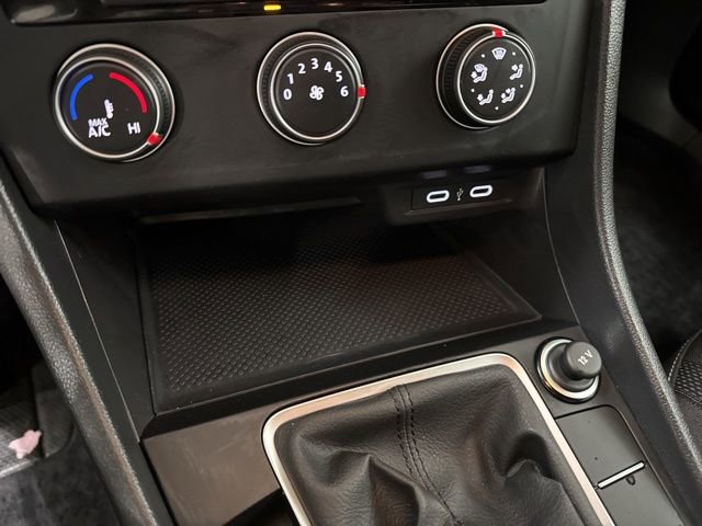 Certified 2023 Volkswagen Jetta Sport image 19