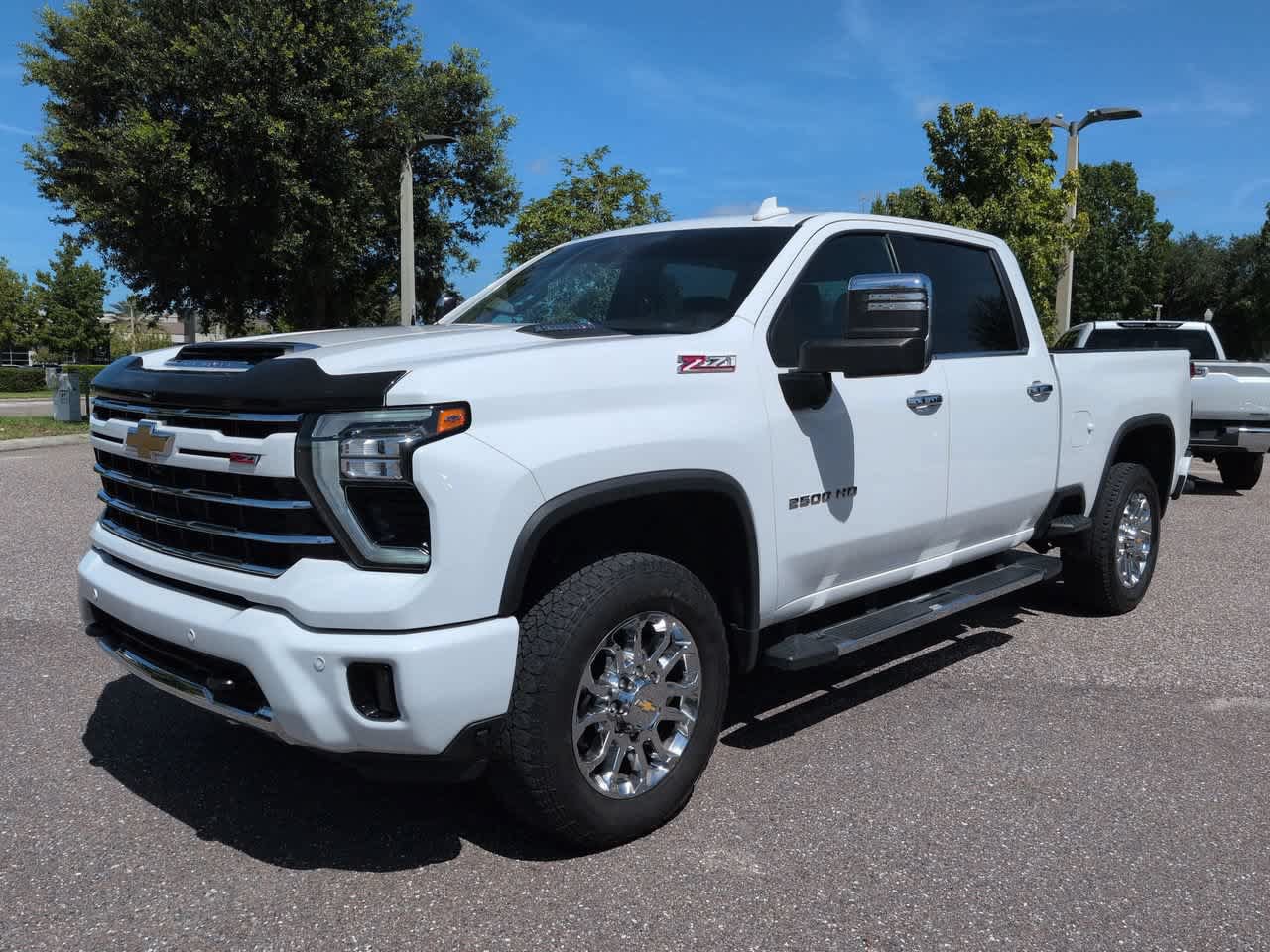 Used 2024 Chevrolet Silverado 2500 LTZ w/ LTZ Plus Package AWD/4WD image 2