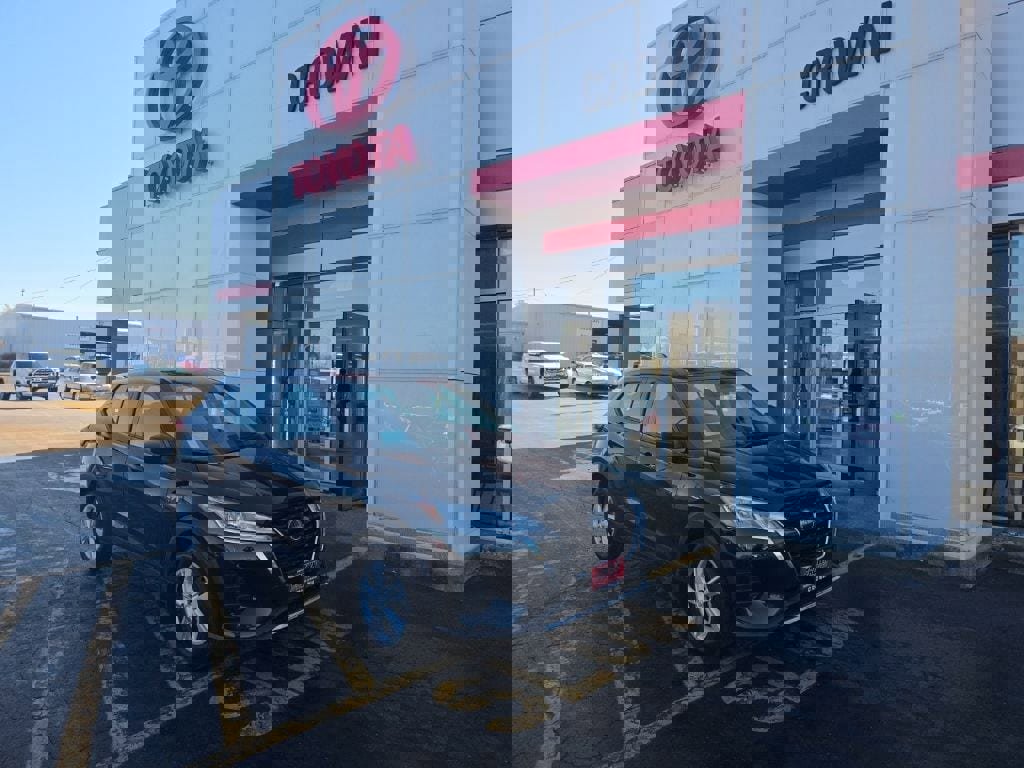 Certified 2025 Nissan Kicks Play S