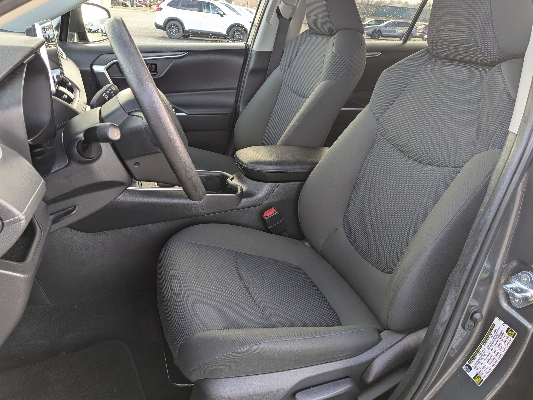 Used 2023 Toyota RAV4 LE image 28