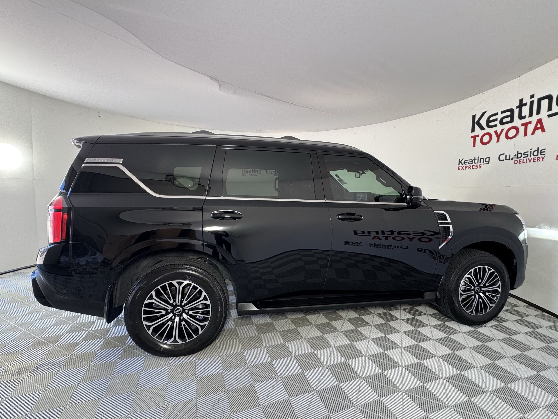 Used 2026 Nissan Armada SL AWD/4WD image 4