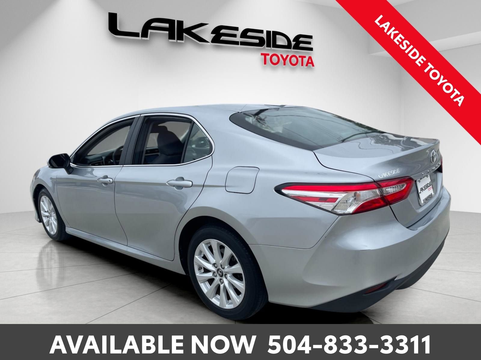 Used 2019 Toyota Camry LE image 4