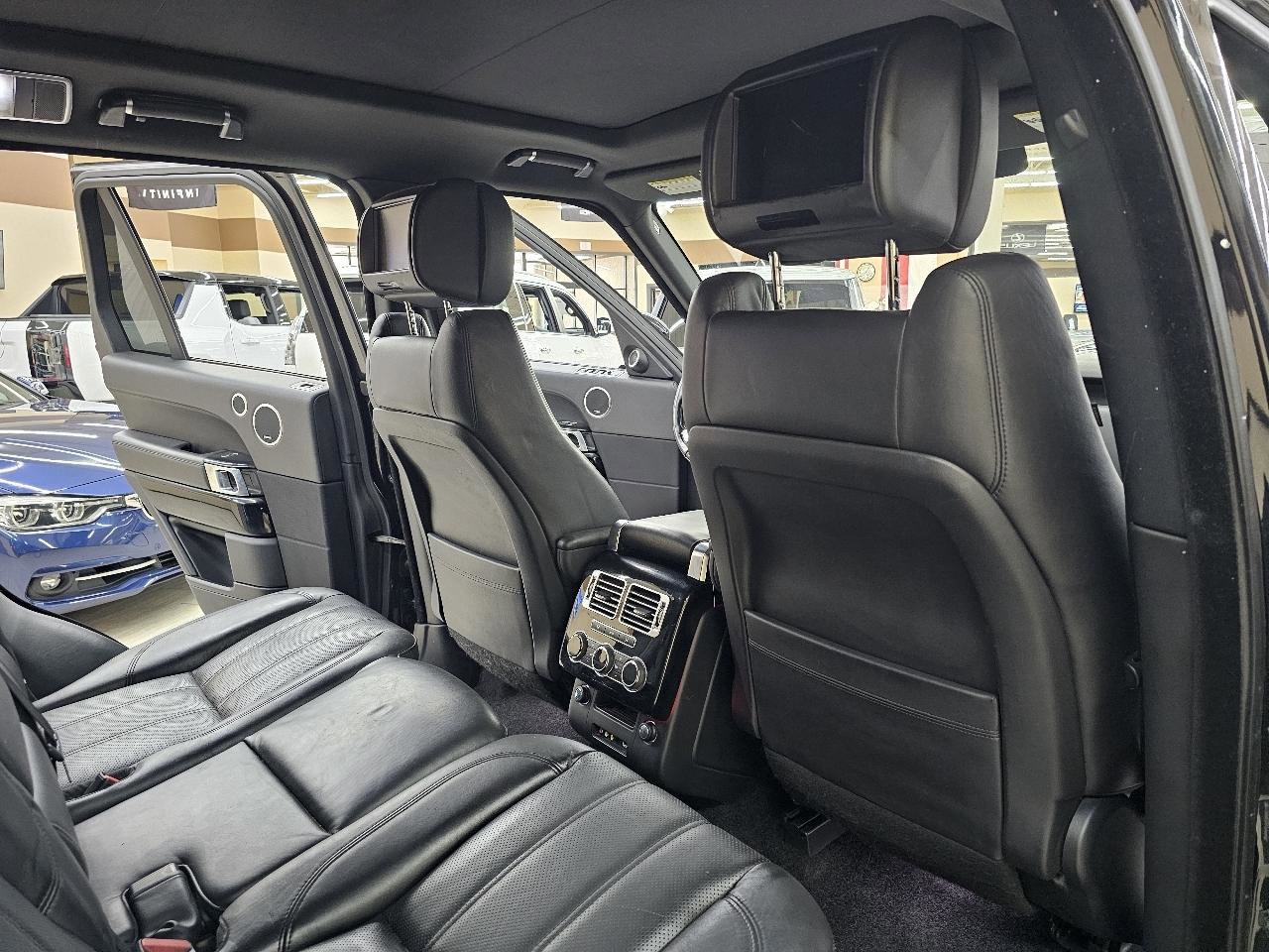 Used 2014 Land Rover Range Rover Supercharged AWD/4WD image 23