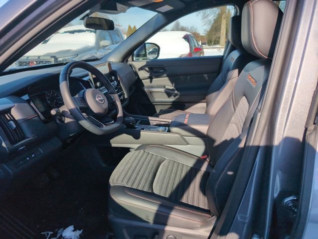Certified 2025 Nissan Pathfinder Rock Creek image 13