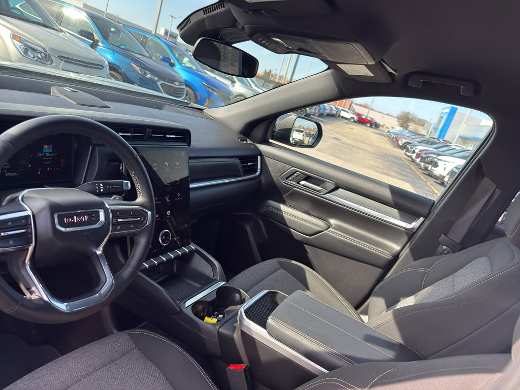 Used 2025 GMC Terrain Elevation image 26
