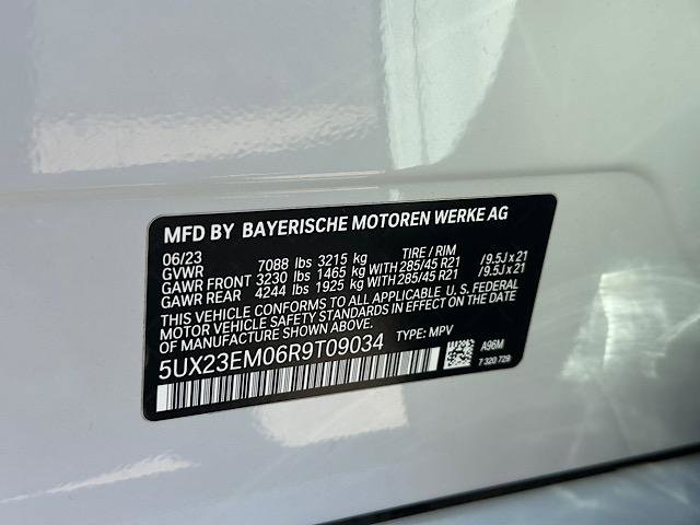 Certified 2024 BMW X7 xDrive40i w/ Executive Package image 29