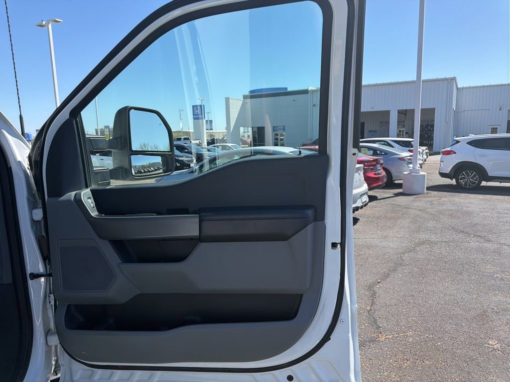 Used 2024 Ford F250 XLT image 33