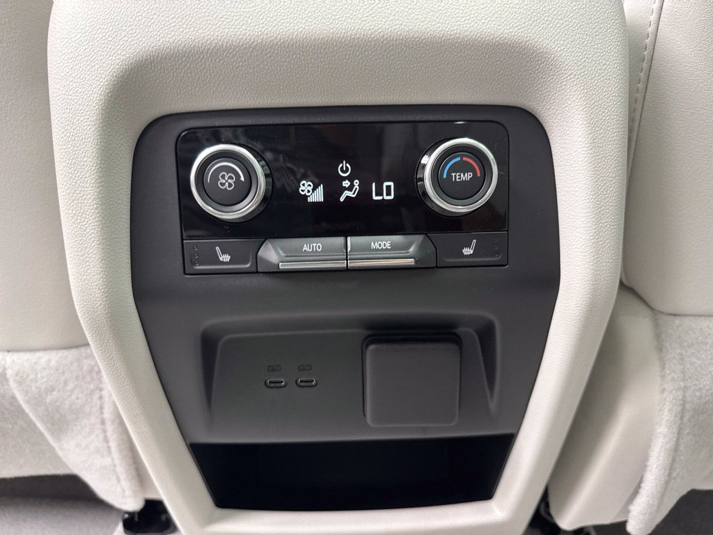 New 2027 Buick Enclave Avenir FWD image 23