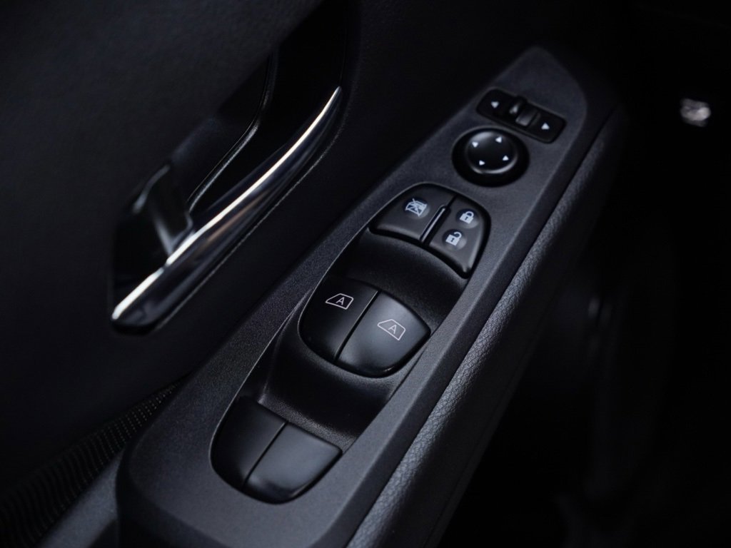 Used 2024 Nissan Kicks SV w/ Interior Electronics Package image 12