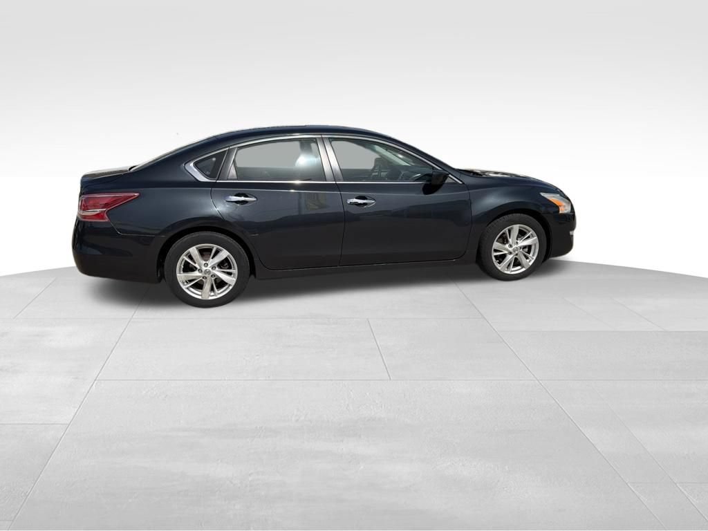 Used 2013 Nissan Altima 2.5 SV FWD image 10