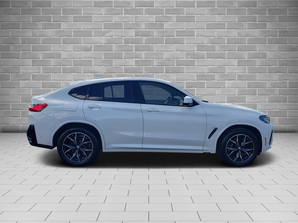 Used 2024 BMW X4 xDrive30i w/ Premium Package AWD/4WD image 4