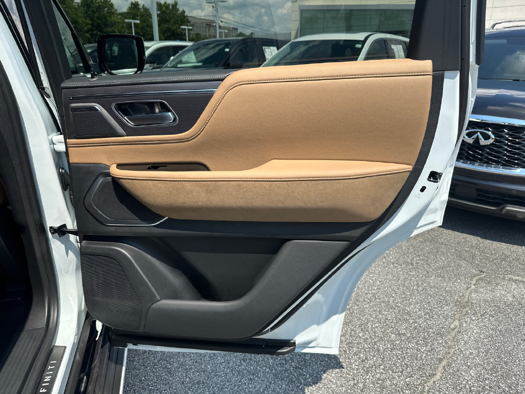 New 2027 INFINITI QX80 Luxe w/ Cargo Package RWD image 14