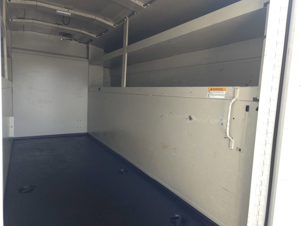 Used 2017 Chevrolet Express 3500 RWD image 12