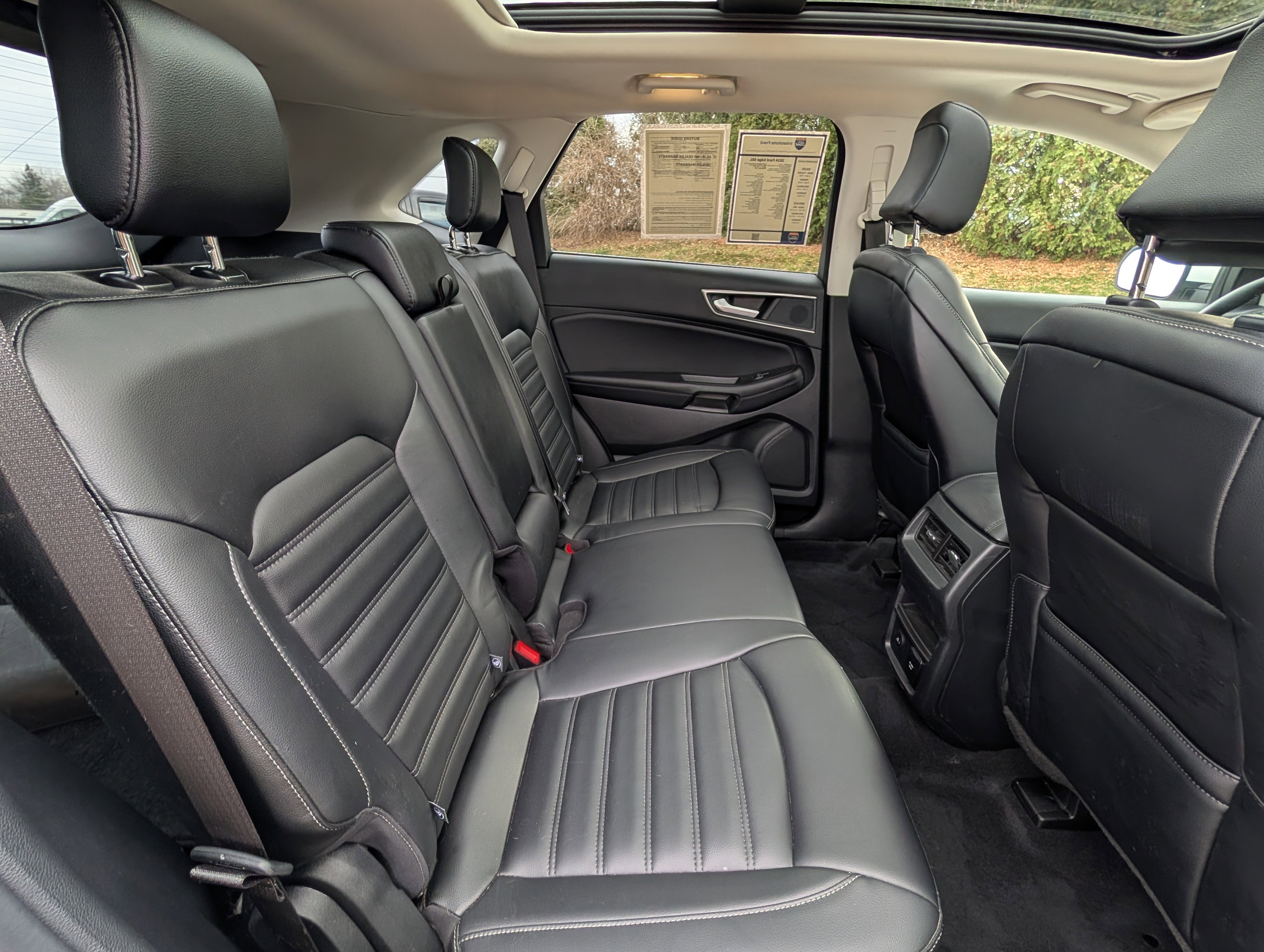 Used 2024 Ford Edge SEL w/ Convenience Package image 31