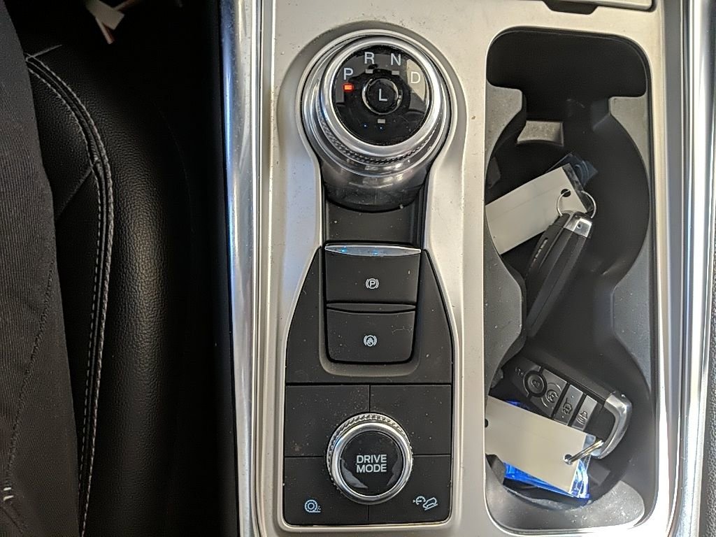 Used 2022 Ford Explorer Limited w/ Equipment Group 301A image 24