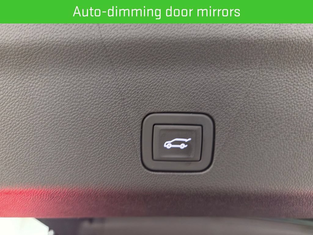 Used 2026 GMC Yukon Denali w/ Sun & Power Step Package AWD/4WD image 42