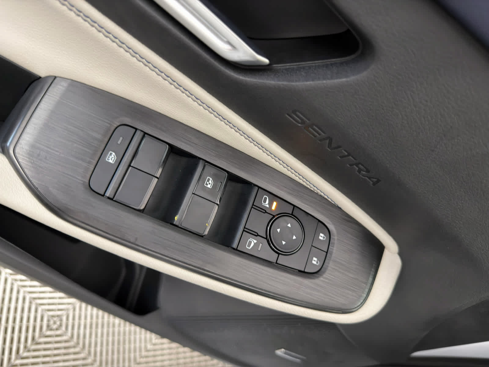 New 2027 Nissan Sentra SL w/ Floor Mat Package FWD image 22