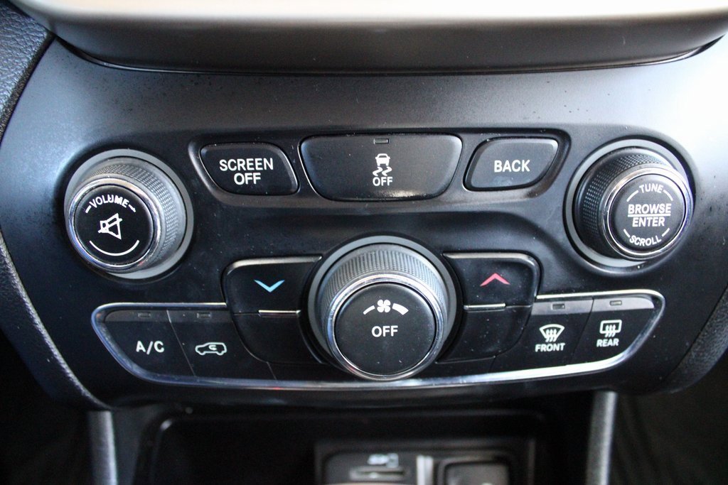 Used 2014 Jeep Cherokee Latitude image 34