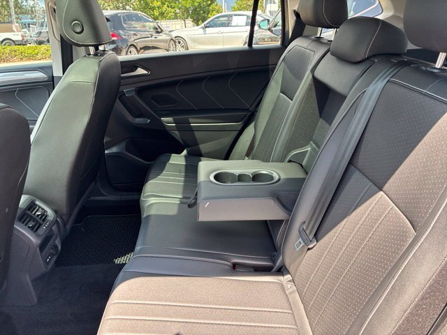 Used 2023 Volkswagen Tiguan SE w/ Panoramic Sunroof Package AWD/4WD image 14