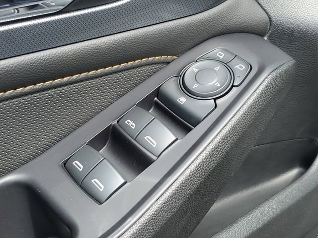Used 2020 Chevrolet Traverse Premier w/ Redline Edition AWD/4WD image 23