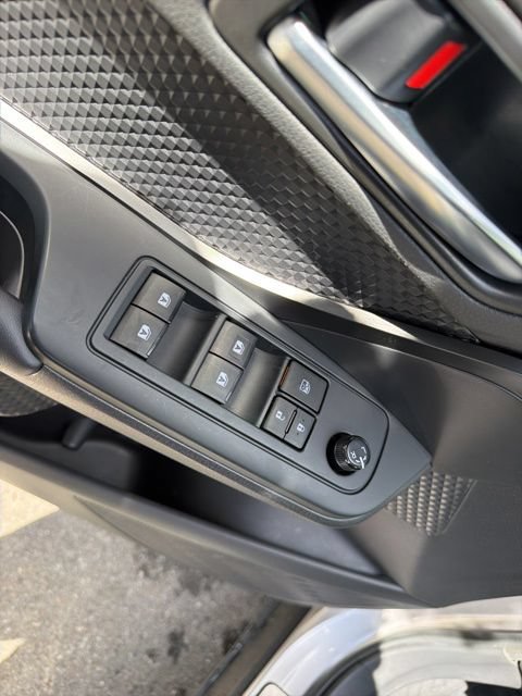 Used 2019 Toyota C-HR LE FWD image 19