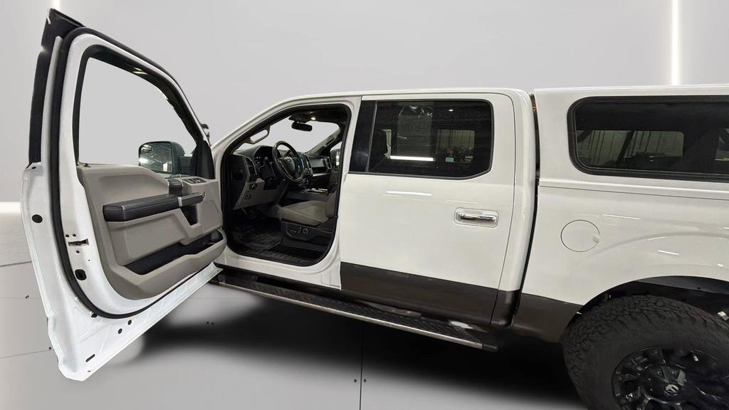 Used 2018 Ford F150 XLT w/ Equipment Group 302A Luxury image 17
