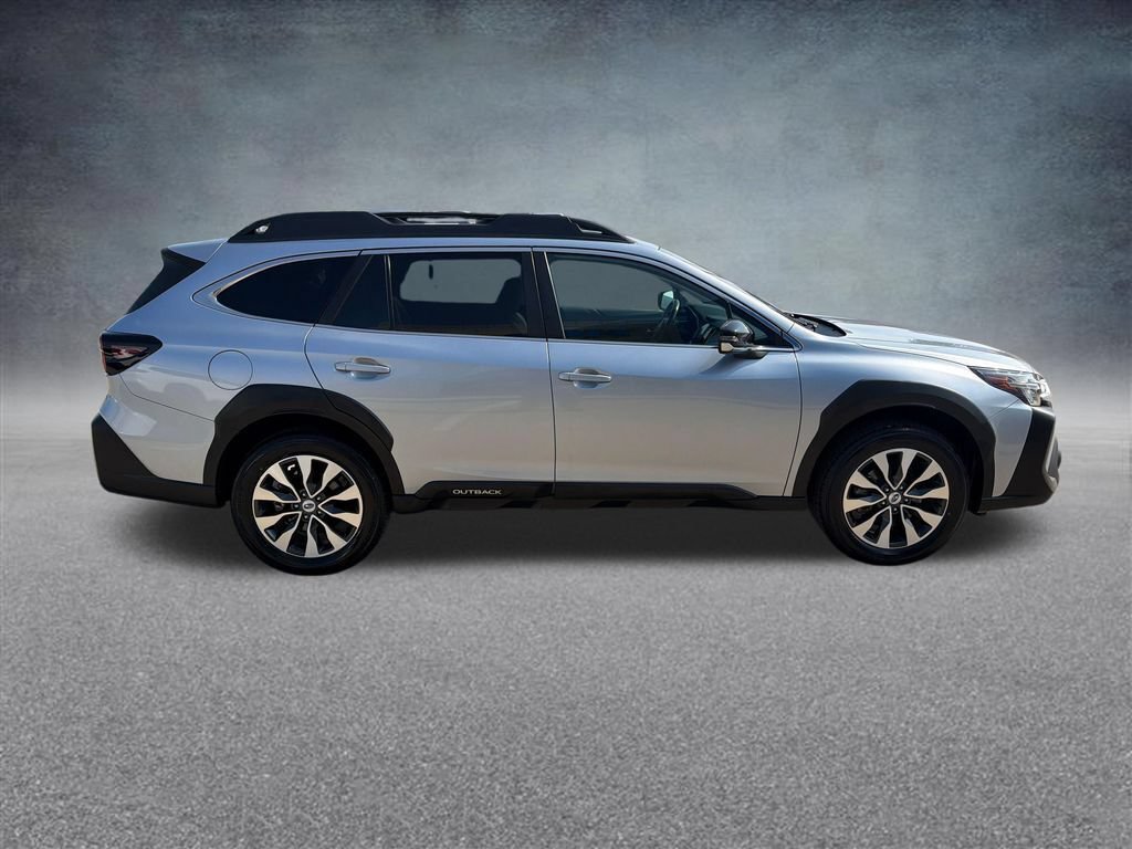 Used 2023 Subaru Outback Limited AWD/4WD image 6