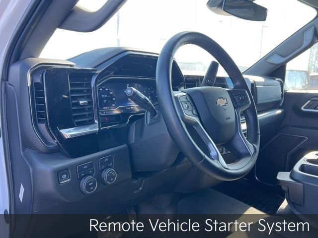Used 2025 Chevrolet Silverado 1500 LT image 9
